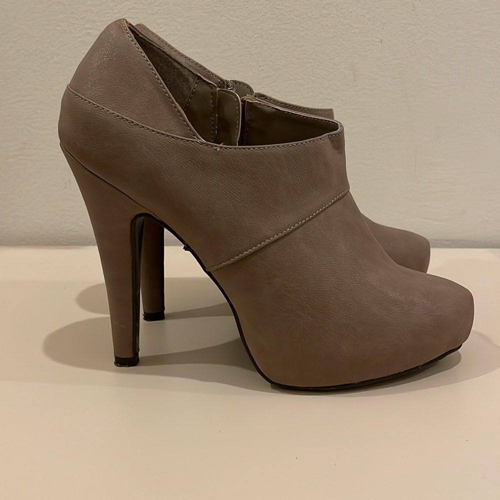 Pink & Pepper High Heeled Booties